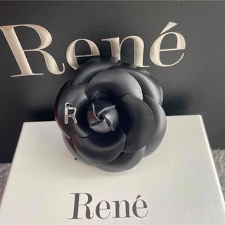 René(ブローチ/コサージュ)のフリマアイテム一覧 René(ブローチ/コサージュ)のフリマアイテム一覧