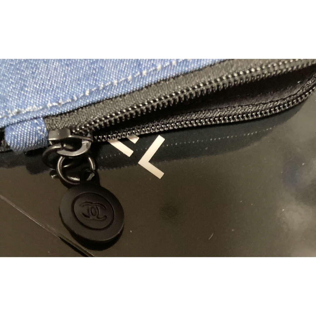 CHANEL - CHANEL デニムポーチ ノベルティ 新品未使用 の通販 by CHANEL - CHANEL デニムポーチ ノベルティ 新品未使用 の通販 by