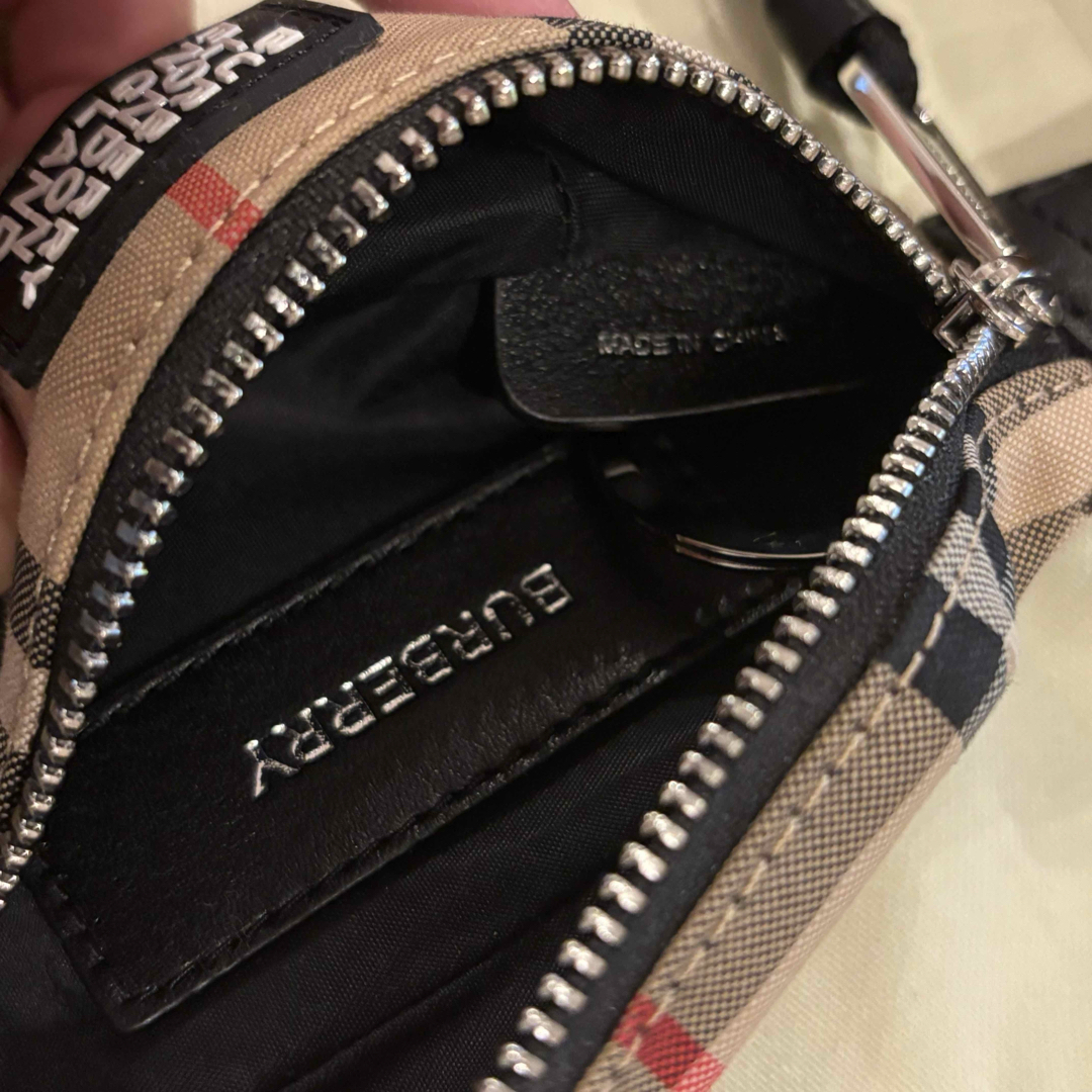 BURBERRY - バーバリー ノバチェック チャーム ベージュ スレ BURBERRY - バーバリー ノバチェック チャーム ベージュ スレ