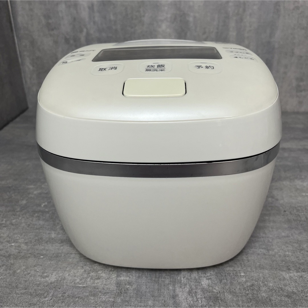 TIGER タイガー 圧力 IH 炊飯ジャー JPI-A100 5.5合炊き TIGER タイガー 圧力 IH 炊飯ジャー JPI-A100 5.5合炊き