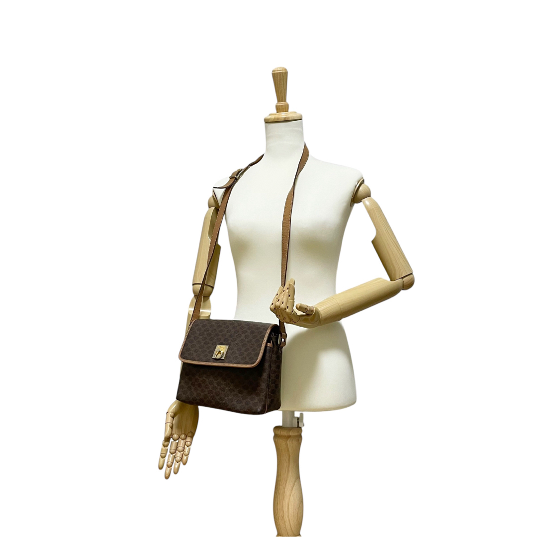 ✨極美品 CELINE セリーヌ ショルダーバッグ マカダム PVC ✨極美品 CELINE セリーヌ ショルダーバッグ マカダム PVC