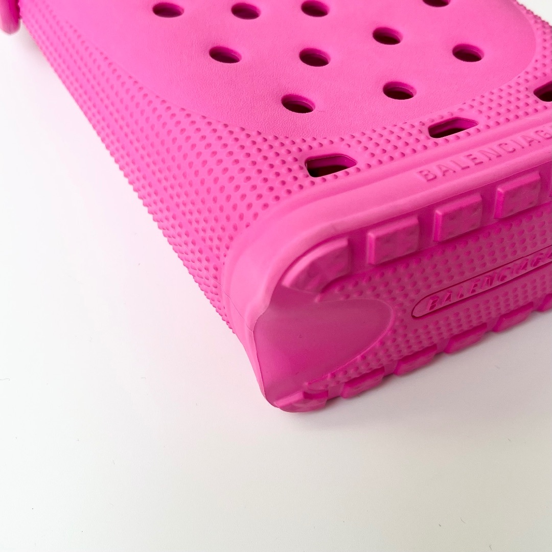 美品 希少 バレンシアガ クロックス フォンホルダー ショルダー 美品 希少 バレンシアガ クロックス フォンホルダー ショルダー