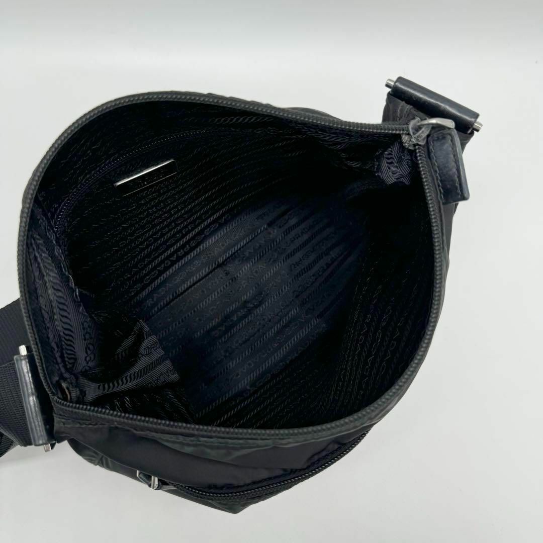 美品】プラダ ショルダーバッグ レザー×ナイロン 三角ロゴ 黒色