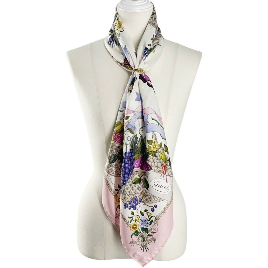 GUCCI グッチ スカーフ 87cm×85.5cm フローラル 花柄 ロゴ GG GUCCI グッチ スカーフ 87cm×85.5cm フローラル 花柄 ロゴ GG