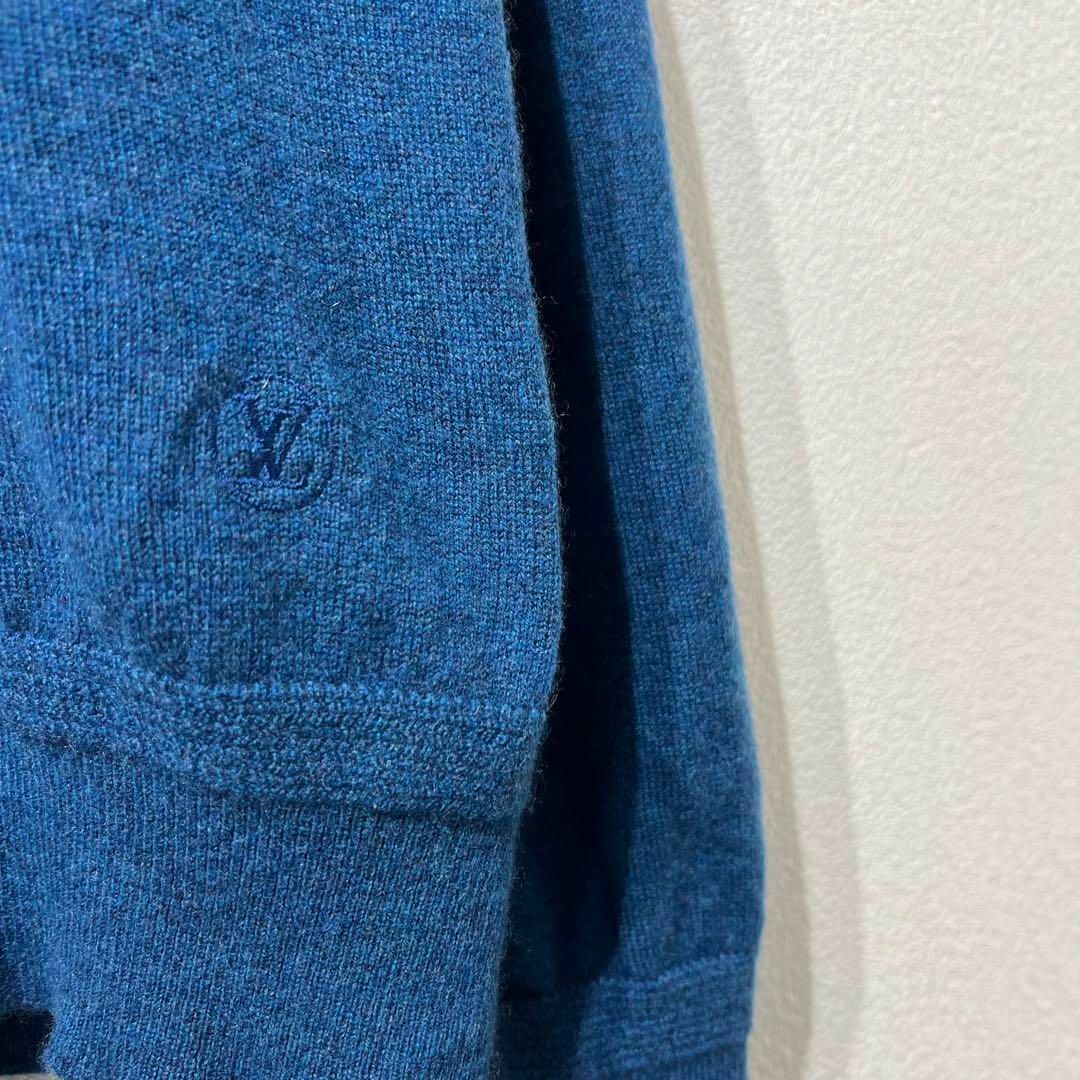 希少 LOUIS VUITTON LVロゴ 上質 カシミヤ ニット ブルー S 希少 LOUIS VUITTON LVロゴ 上質 カシミヤ ニット ブルー S