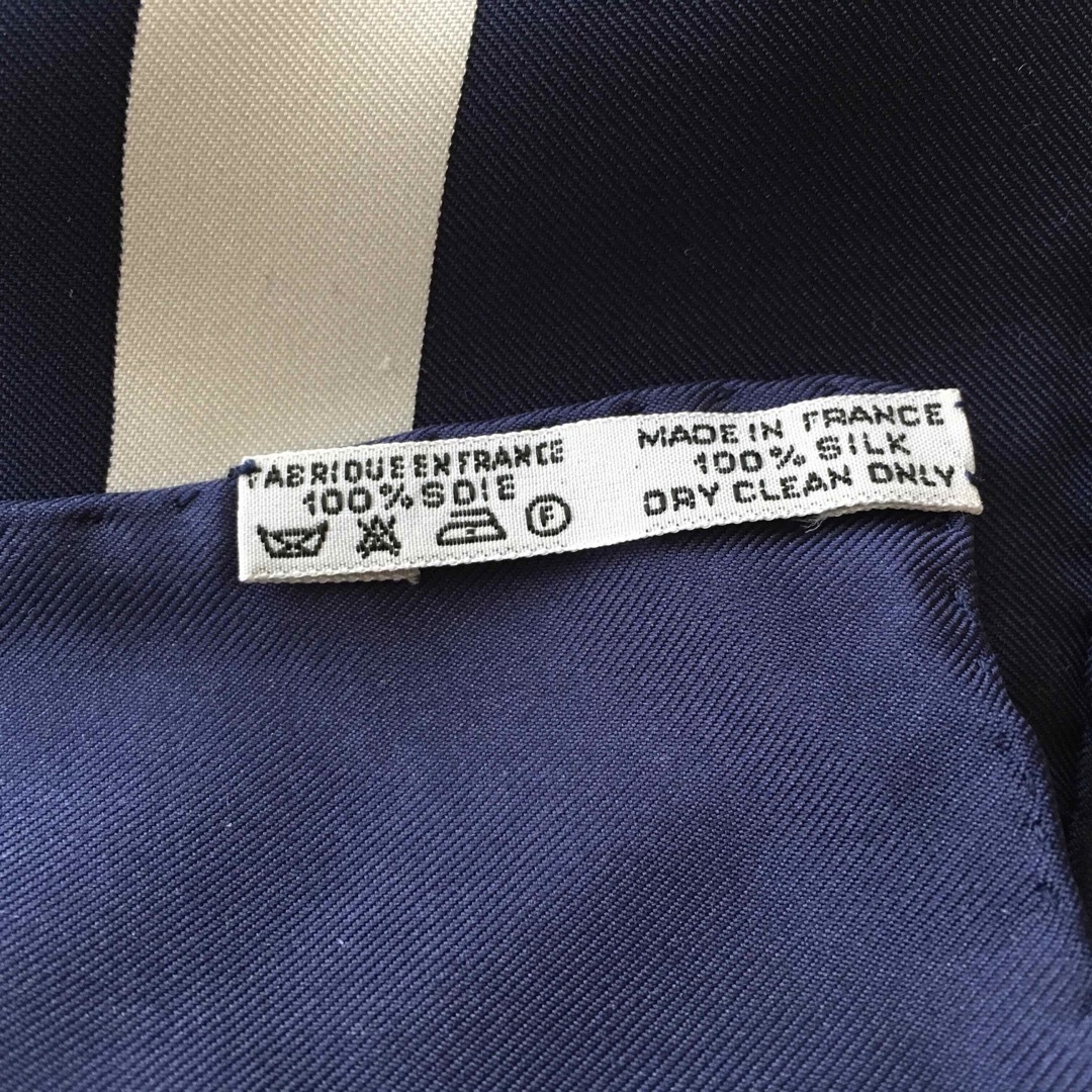 HERMES - 極美品エルメス☆HERMES☆大判スカーフ☆カレ90☆時計 HERMES - 極美品エルメス☆HERMES☆大判スカーフ☆カレ90☆時計
