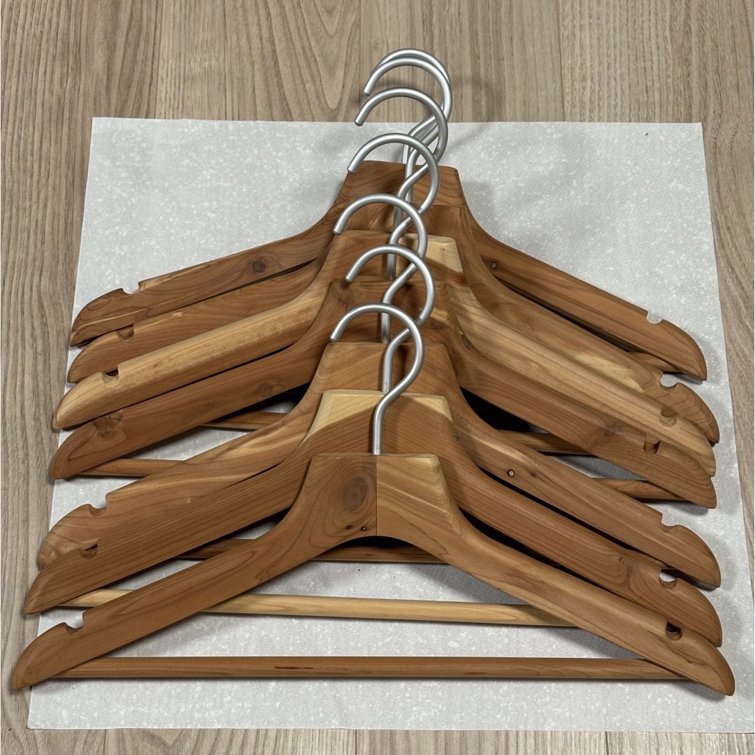 MUJI (無印良品) - 【7本セット】無印良品 木製ハンガー レッドシダーハンガー 廃番品の通販 by ♡ shop|ムジルシリョウヒンならラクマ MUJI (無印良品) - 【7本セット】無印良品 木製ハンガー レッドシダーハンガー 廃番品の通販 by ♡ shop|ムジルシリョウヒンならラクマ