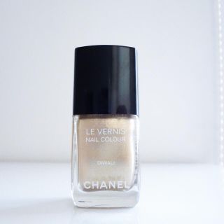 シャネル(CHANEL)のレア品 Chanel ୨୧ メタリックゴールド(マニキュア)