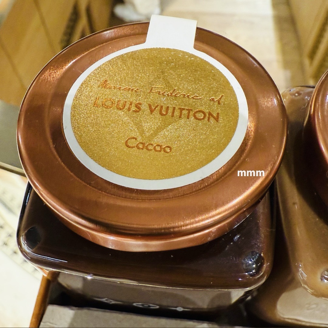 パリ限定】LOUIS VUITTON チョコレート ペーストセット 食品 パリ限定】LOUIS VUITTON チョコレート ペーストセット 食品