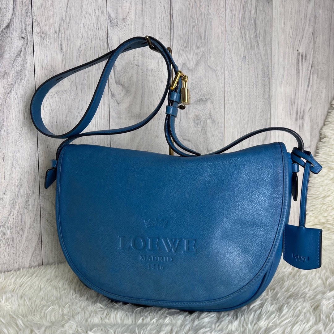 人気♡デカロゴ♡オールレザー♡LOEWE ロエべ フラップ 人気♡デカロゴ♡オールレザー♡LOEWE ロエべ フラップ