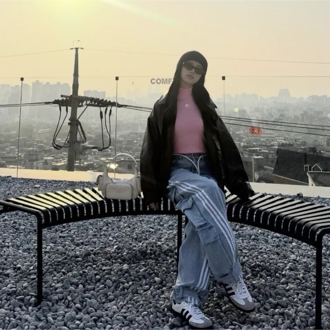 adidas - adidas デニムカーゴパンツ 中町綾の通販 by ぷりん's adidas - adidas デニムカーゴパンツ 中町綾の通販 by ぷりん's
