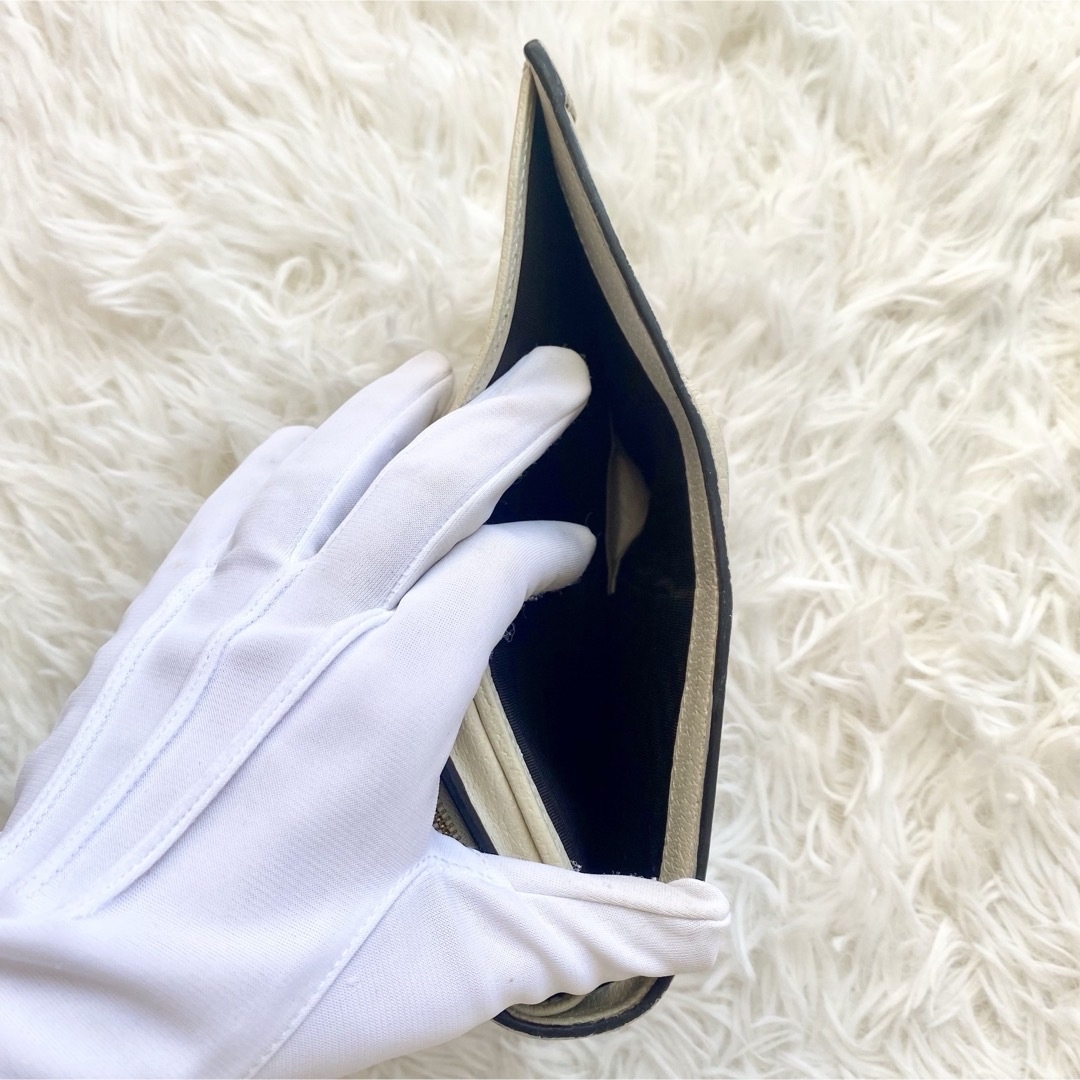 グッチ 三つ折り財布 フローラ オフディア シェリーライン グッチ 三つ折り財布 フローラ オフディア シェリーライン