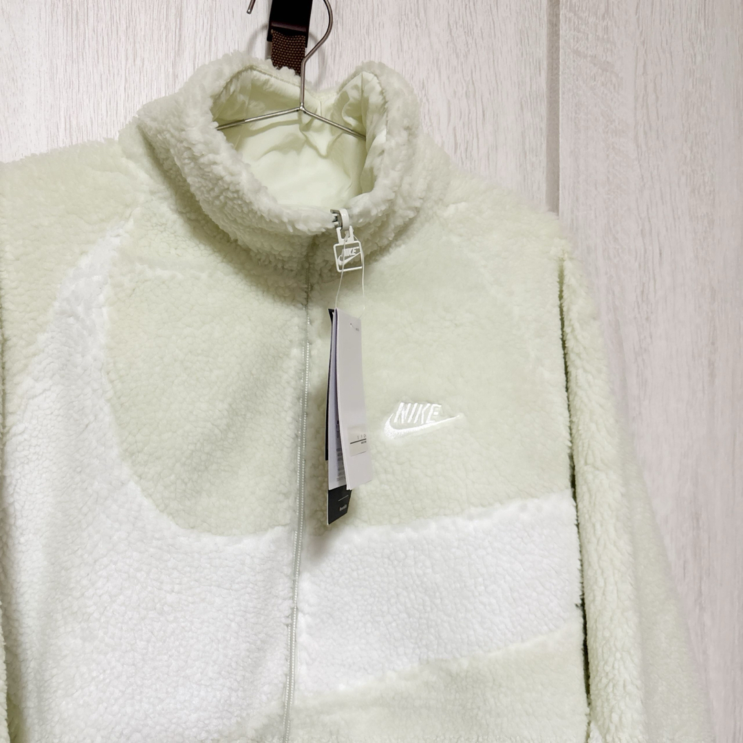 NIKE - 新品☆NIKE☆リバーシブル☆ボア☆ジャケット☆ホワイト NIKE - 新品☆NIKE☆リバーシブル☆ボア☆ジャケット☆ホワイト