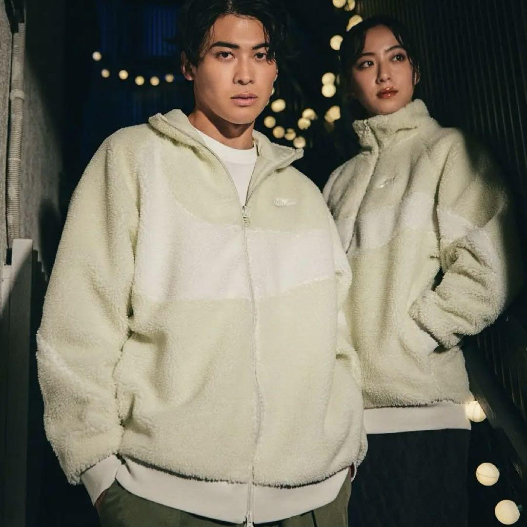 NIKE - 新品☆NIKE☆リバーシブル☆ボア☆ジャケット☆ホワイト NIKE - 新品☆NIKE☆リバーシブル☆ボア☆ジャケット☆ホワイト