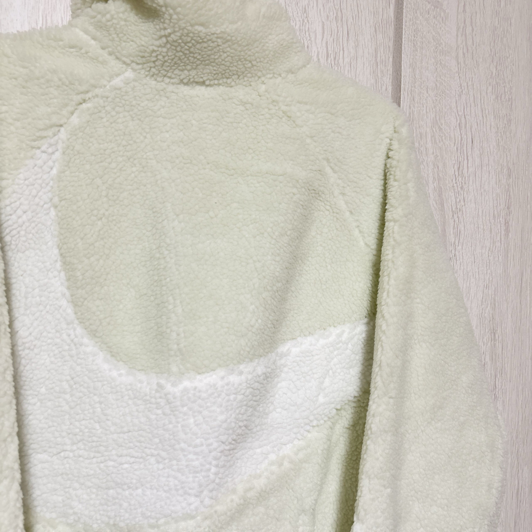 NIKE - 新品☆NIKE☆リバーシブル☆ボア☆ジャケット☆ホワイト NIKE - 新品☆NIKE☆リバーシブル☆ボア☆ジャケット☆ホワイト
