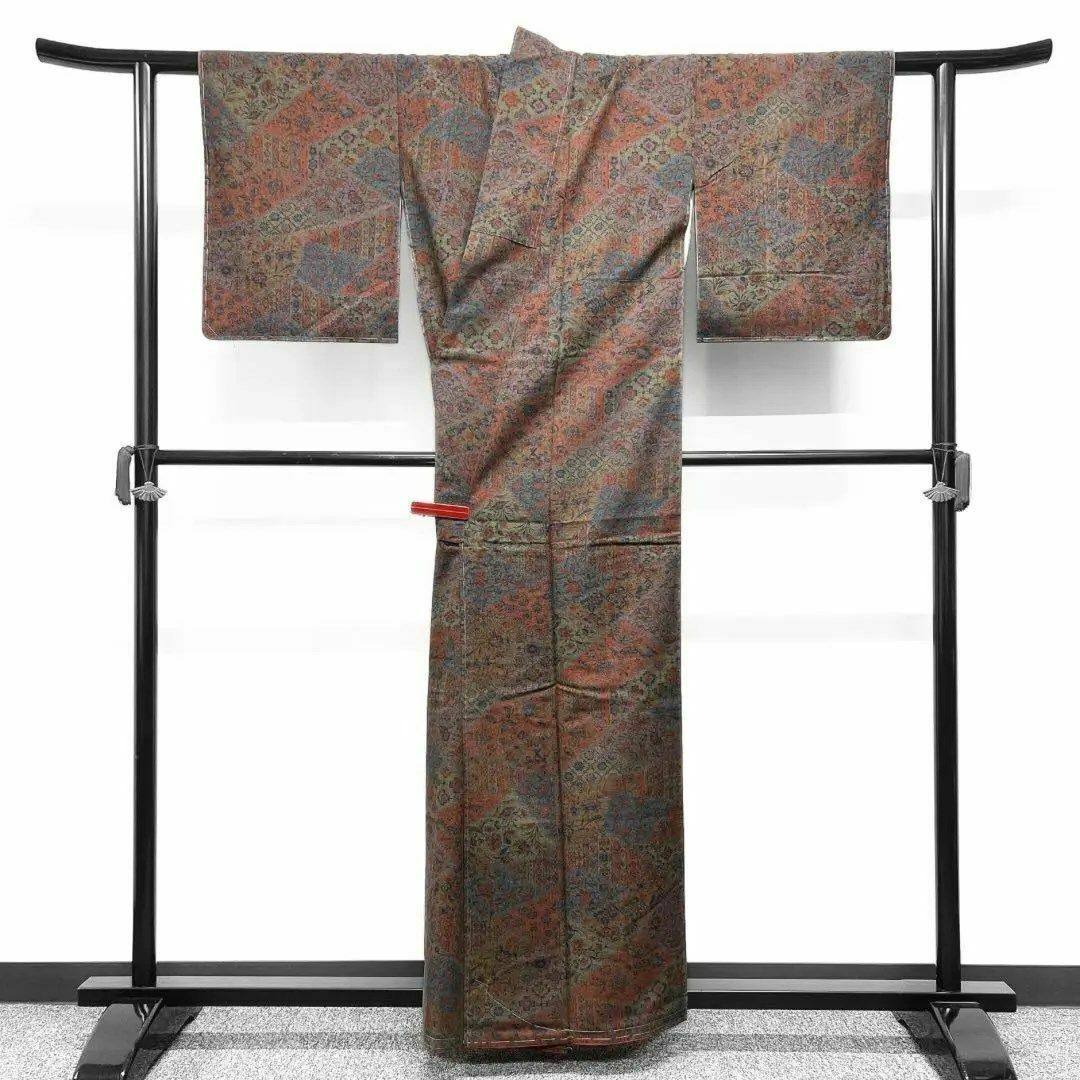 未着用　紬　小紋　裂取り　更紗模様　鳥　唐花　着物　032w レディースの水着/浴衣(その他)の商品写真