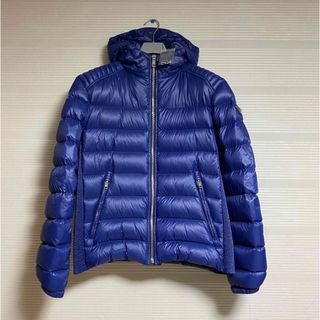 PRADA(ダウンジャケット ・ ブルー・ネイビー/青色系)のフリマ PRADA(ダウンジャケット ・ ブルー・ネイビー/青色系)のフリマ