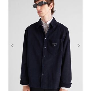 PRADA - 美品 PRADA コーデュロイ シャツ ネイビー サイズXSの PRADA - 美品 PRADA コーデュロイ シャツ ネイビー サイズXSの