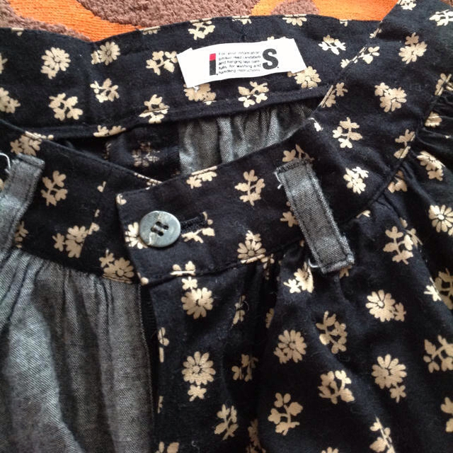 ISSEY MIYAKE(イッセイミヤケ)のI.S スカート レディースのスカート(ロングスカート)の商品写真