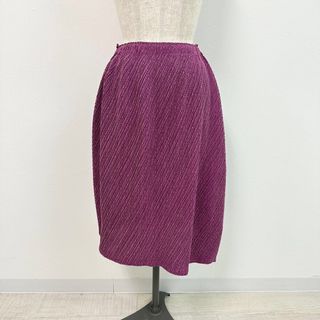 PLEATS PLEASE ISSEY MIYAKE(ひざ丈スカート)のフリマアイテム一覧 PLEATS PLEASE ISSEY MIYAKE(ひざ丈スカート)のフリマアイテム一覧