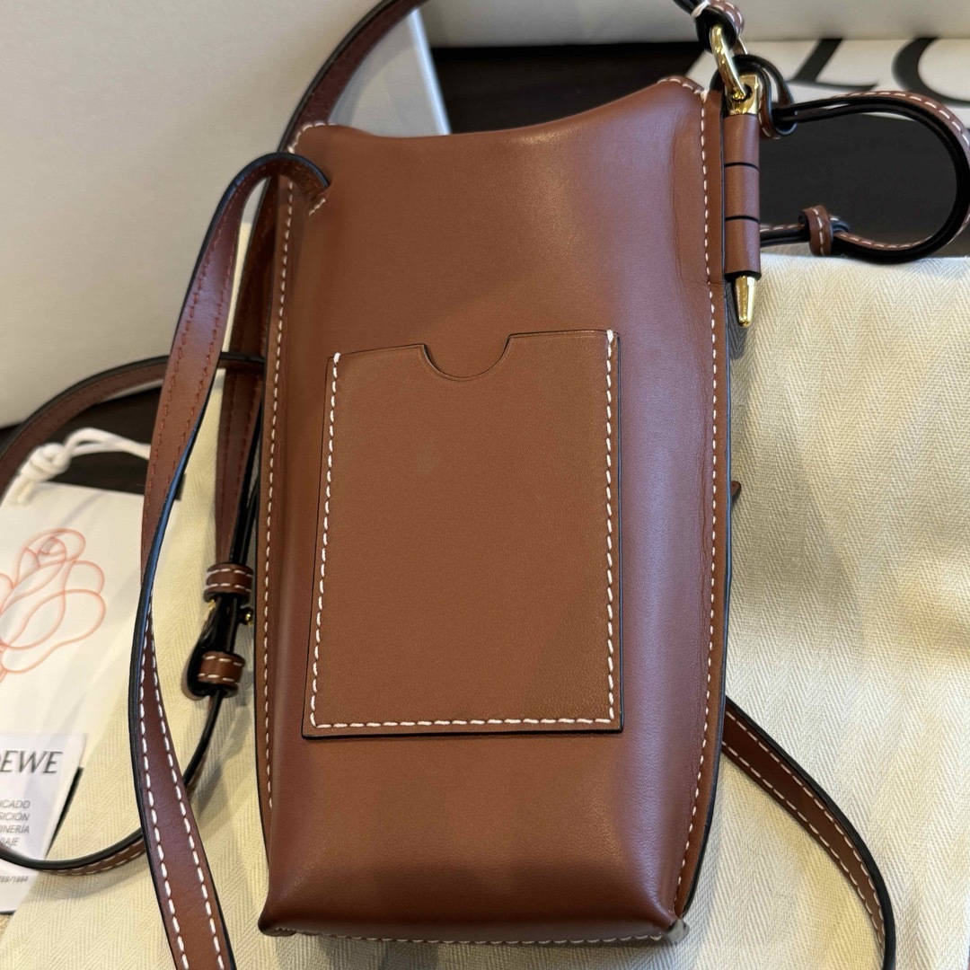 LOEWE - 直営店購入 ロエベLOEWE ゲートポケット ショルダー LOEWE - 直営店購入 ロエベLOEWE ゲートポケット ショルダー