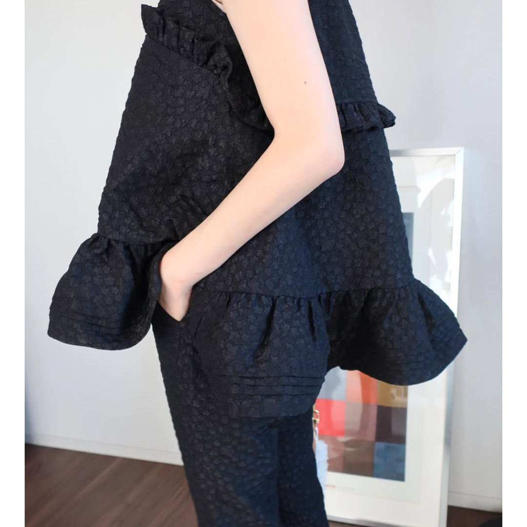 美品 Bibiy ビビィ マーガレット 小花柄 ジャガード チュニック 美品 Bibiy ビビィ マーガレット 小花柄 ジャガード チュニック