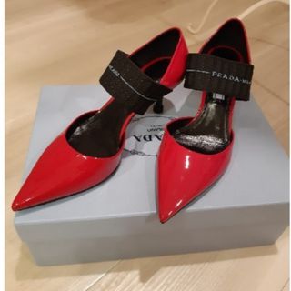 PRADA(ハイヒール/パンプス ・ レッド/赤色系)のフリマ PRADA(ハイヒール/パンプス ・ レッド/赤色系)のフリマ