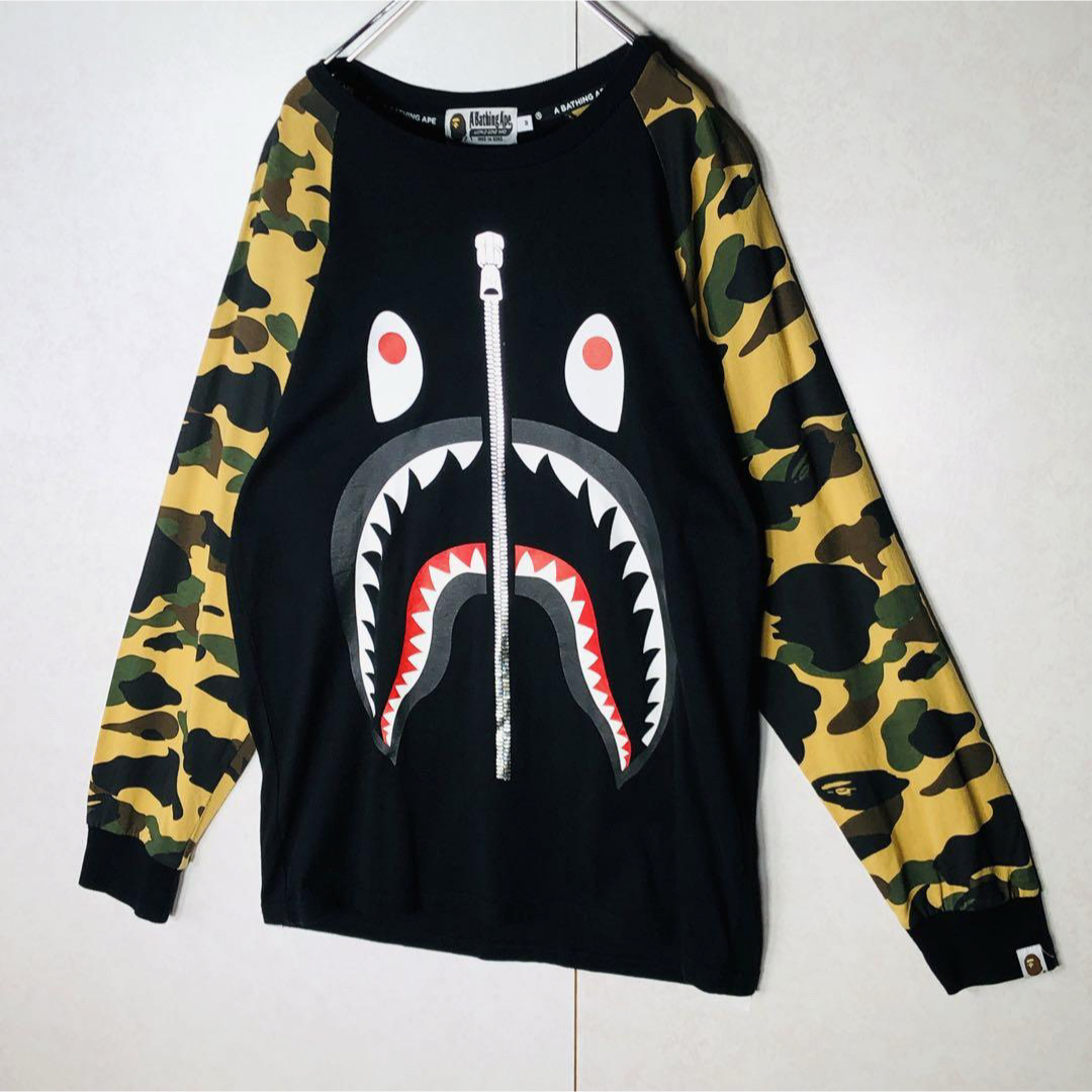 A BATHING APE - 【希少デザイン】アベイシングエイプ デカロゴ A BATHING APE - 【希少デザイン】アベイシングエイプ デカロゴ