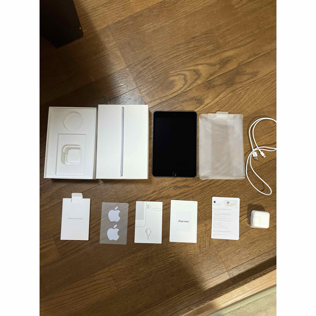 iPad mini 第5世代 64GB スペースグレイ simロック解除済み iPad mini 第5世代 64GB スペースグレイ simロック解除済み