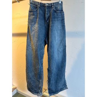 BALENCIAGA - 正規品 BALENCIAGA スウェット再構築 バギーデニム BALENCIAGA - 正規品 BALENCIAGA スウェット再構築 バギーデニム