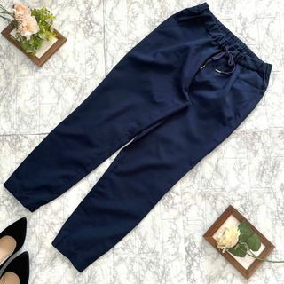 シューラルー(SHOO・LA・RUE)のシューラルー シンプル ネイビー ウエストゴム テーパード パンツ リラックス (カジュアルパンツ)