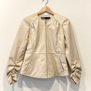 ZARA(ライダースジャケット ・ ホワイト/白色系)のフリマ ZARA(ライダースジャケット ・ ホワイト/白色系)のフリマ