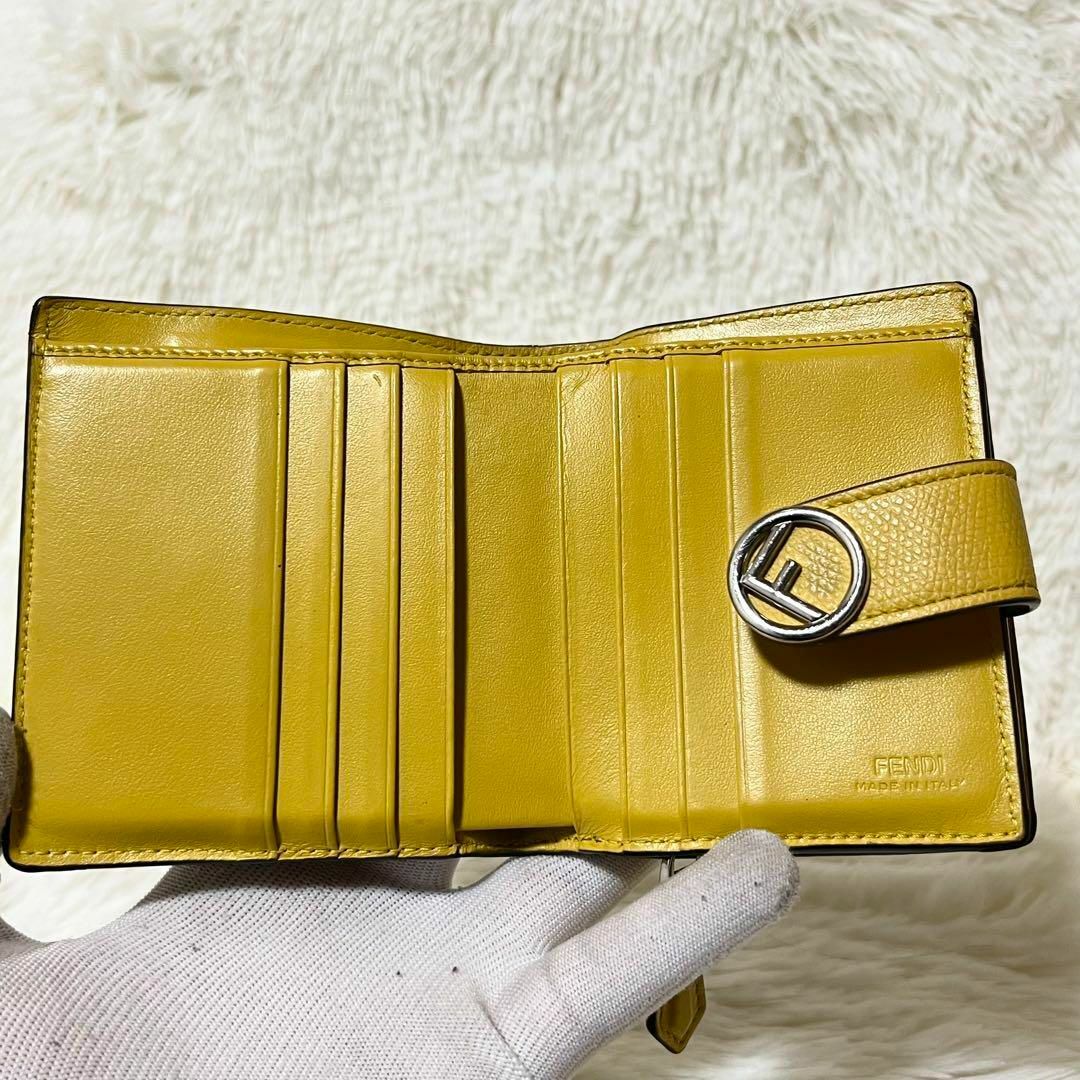 FENDI - 【美品】フェンディ エフイズ ズッカ柄 FF 二つ折り FENDI - 【美品】フェンディ エフイズ ズッカ柄 FF 二つ折り