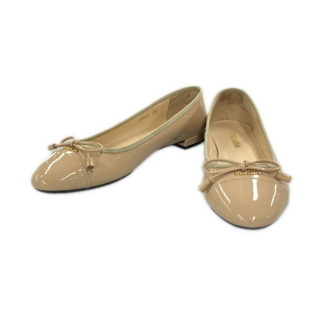 プラダ ラウンドトゥパンプス レディース SIZE 38 プラダ ラウンドトゥパンプス レディース SIZE 38