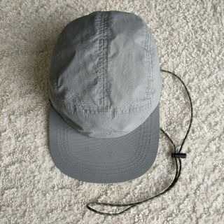 チャオパニックティピー(CIAOPANIC TYPY)のCiaopanic【UNISEX】紐付きジェットキャップ　ストラップ　防風(キャップ)