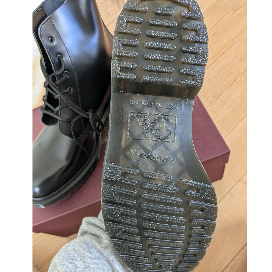 新品】英国製 Dr. Martens ARTHUR アーサー16076001 ブーツ 新品】英国製 Dr. Martens ARTHUR アーサー16076001 ブーツ
