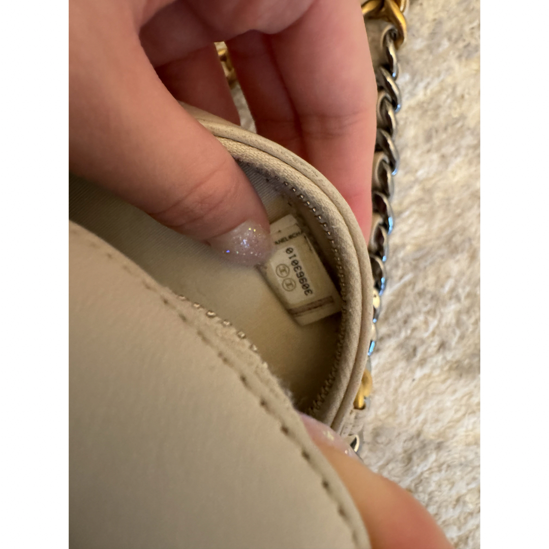 CHANEL - 最終値下げシャネル CHANEL 19 ラウンド クラッチ CHANEL - 最終値下げシャネル CHANEL 19 ラウンド クラッチ