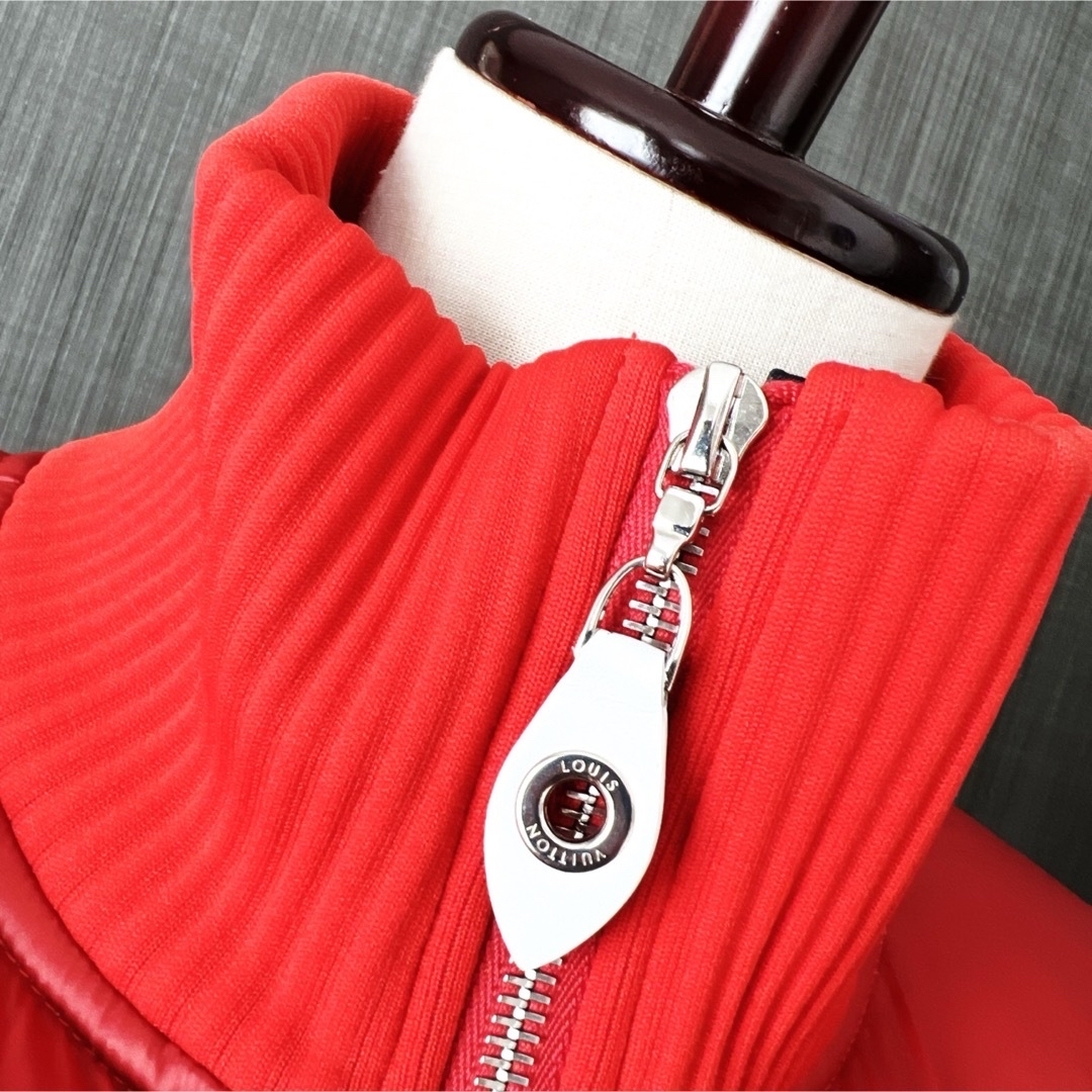 LOUIS VUITTON - 美品 LOUIS VUITTON ヴィトン ダウン LOUIS VUITTON - 美品 LOUIS VUITTON ヴィトン ダウン