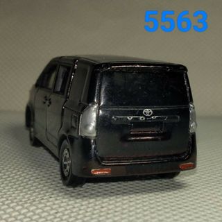 ★商談中★ 5563 トミカ 2007年 トヨタヴォクシー 塗装修復等ルース品 5563 トミカ 2007年 トヨタヴォクシー 1/67 塗装修復等ルース品