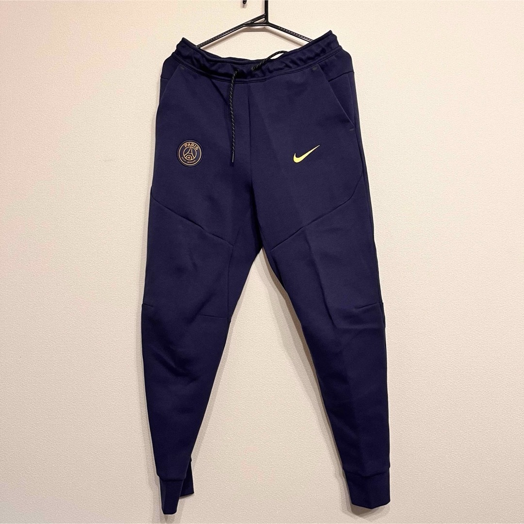 NIKE - 新品タグ有】パリサンジェルマン テックフリース 上下 NIKE - 新品タグ有】パリサンジェルマン テックフリース 上下