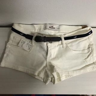 ホリスター(Hollister)の【4/2掲載延長】【未使用ベルト付き】【値下げ】ホリスター ショートパンツ(ショートパンツ)