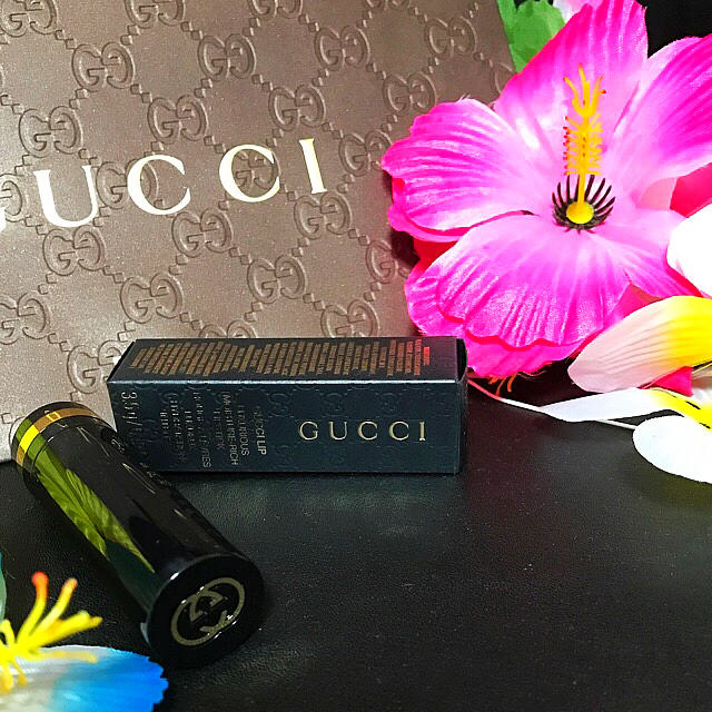 Gucci(グッチ)の【激レア‼️日本未上陸‼️最終値下げ‼️】GUCCI口紅 コスメ/美容のベースメイク/化粧品(口紅)の商品写真