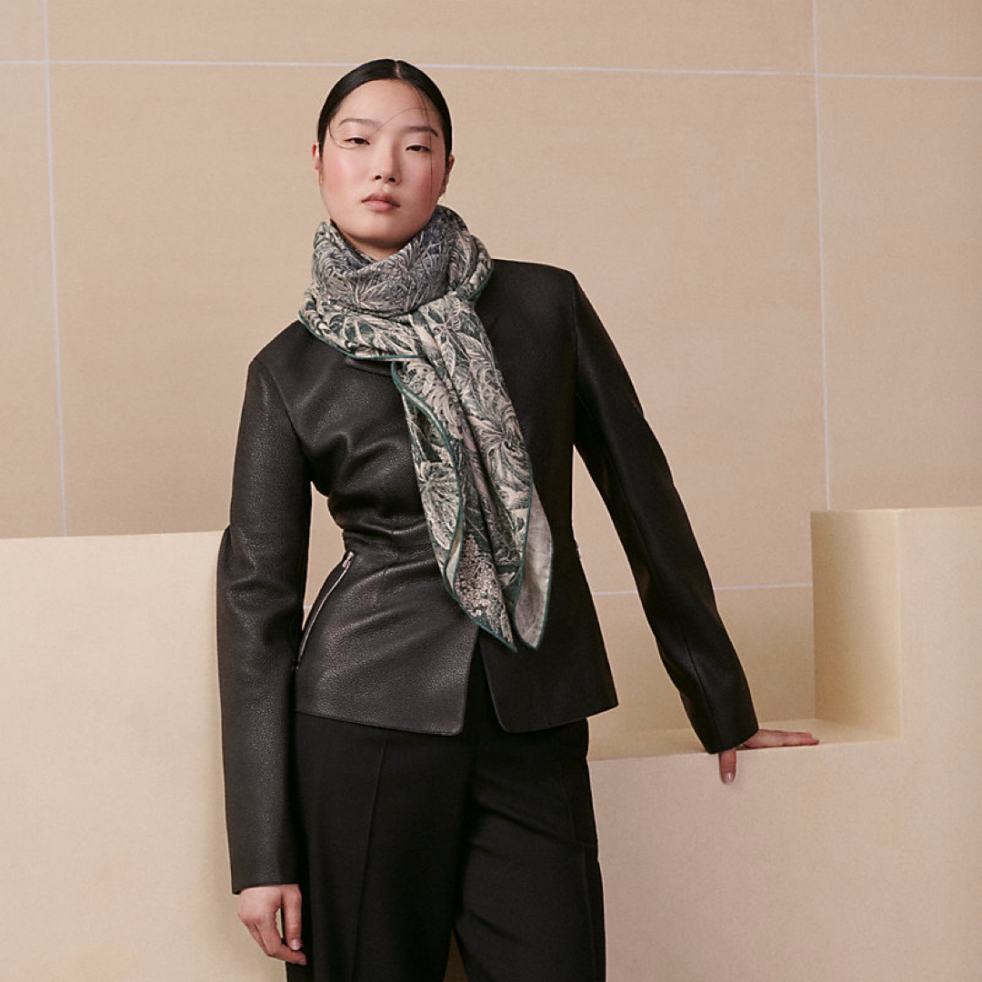 HERMES - 【新品未使用】エルメス カレジェアン カシミヤシルク HERMES - 【新品未使用】エルメス カレジェアン カシミヤシルク