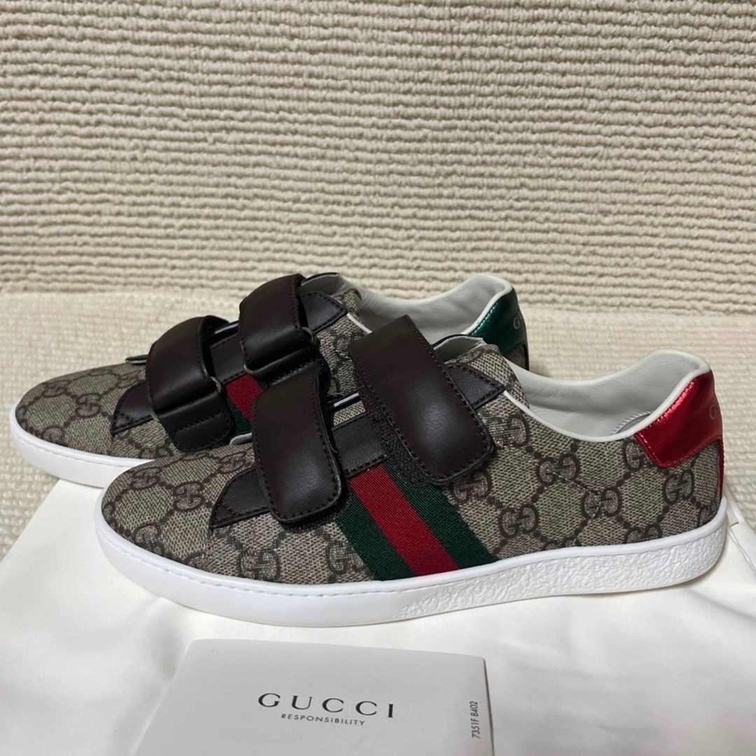 GUCCI - 未使用GUCCI 22㌢GG柄スニーカージェリーラインレザーの GUCCI - 未使用GUCCI 22㌢GG柄スニーカージェリーラインレザーの