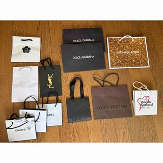 CHANEL - ブランド紙袋の通販 by MilkyWay|シャネルならラクマ CHANEL - ブランド紙袋の通販 by MilkyWay|シャネルならラクマ