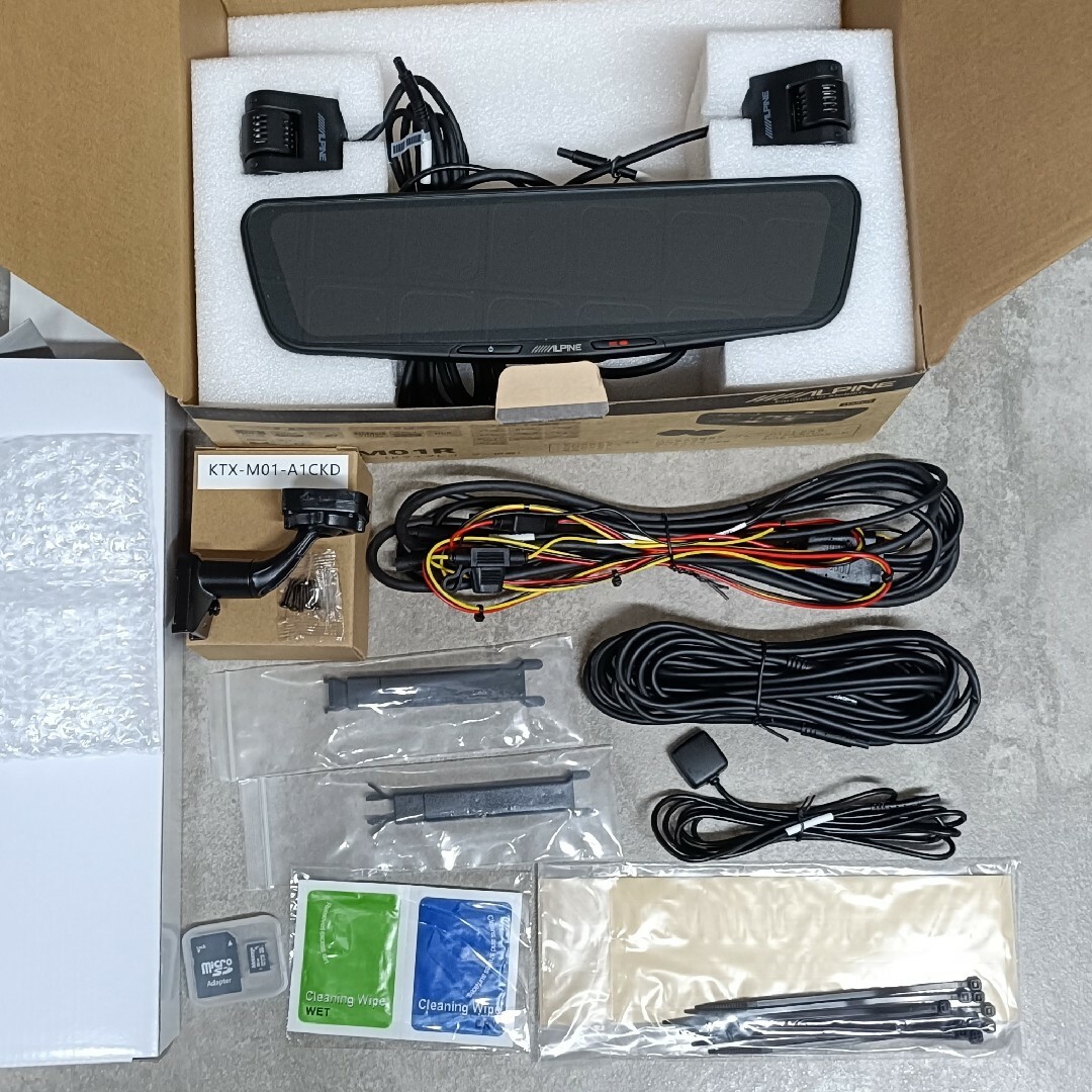 ALPINE DMR-M01R デジタルインナーミラー 前後ドラレコ搭載 車内 ALPINE DMR-M01R デジタルインナーミラー 前後ドラレコ搭載 車内