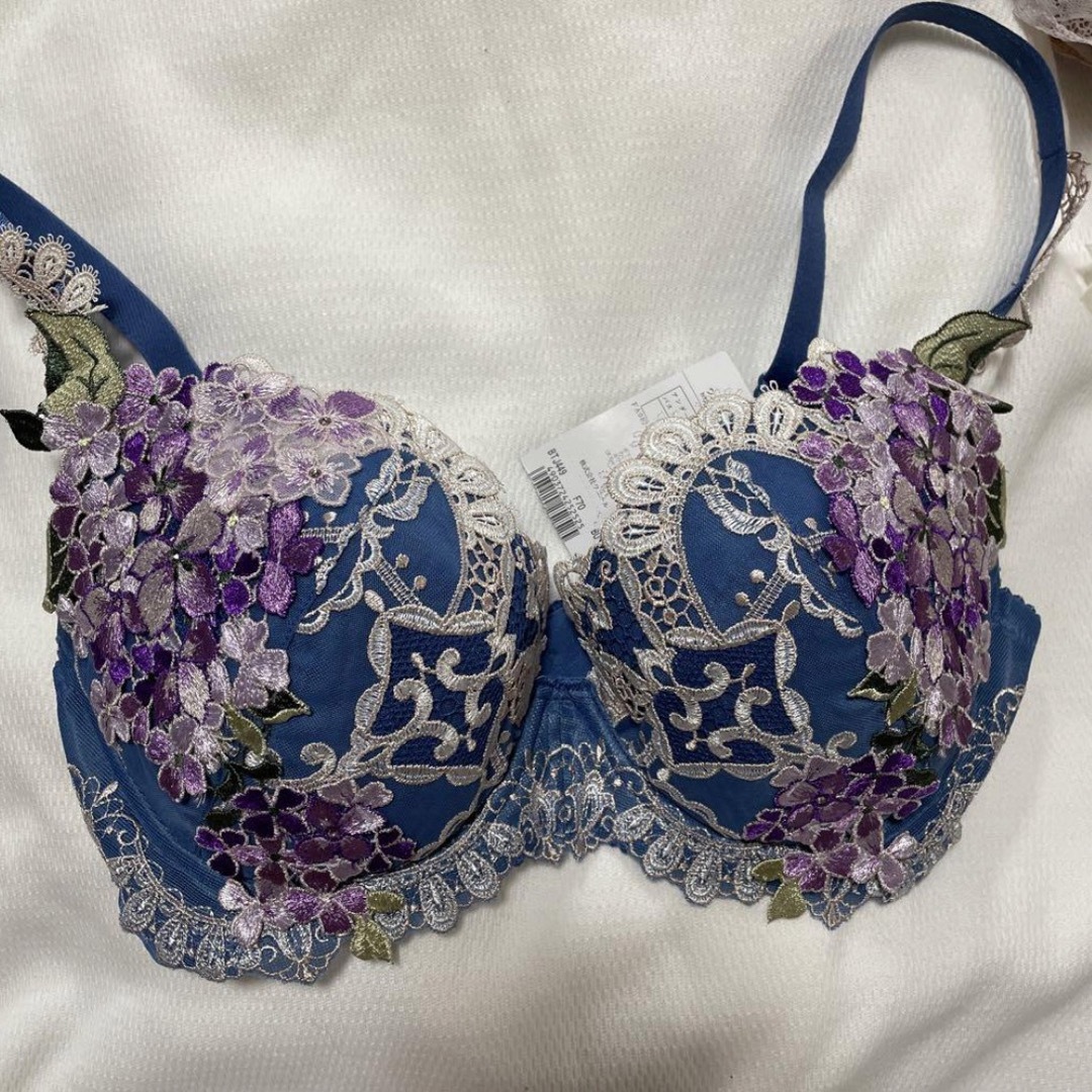 サルート 49 G ブラジャー F70 サルート 49 G ブラジャー F70