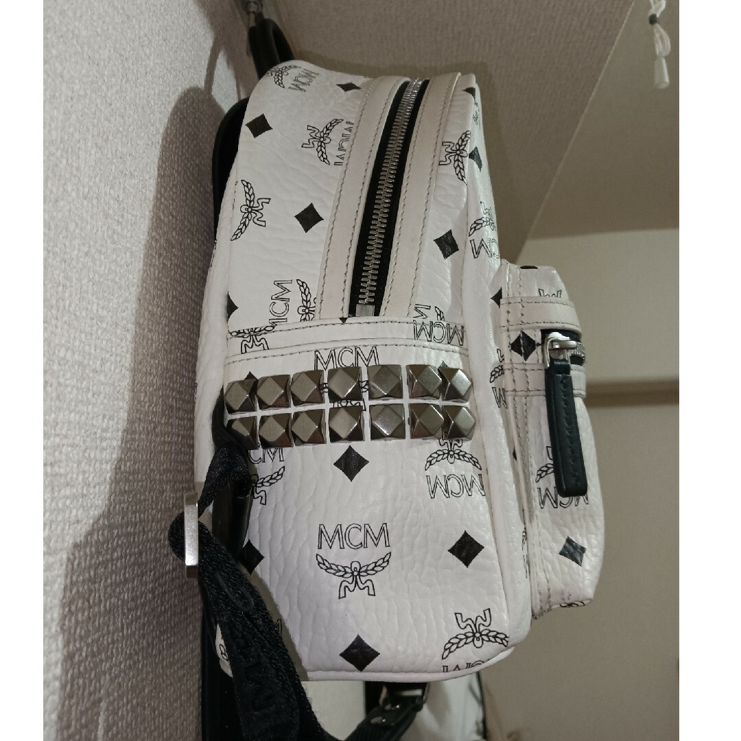 MCM リュック サイドスタッズパックパックmini ホワイト MCM リュック サイドスタッズパックパックmini ホワイト