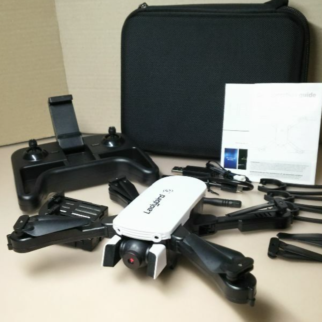 ドローン　Lady Bird R8（4K） エンタメ/ホビーのおもちゃ/ぬいぐるみ(ホビーラジコン)の商品写真