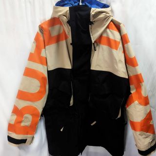 BURBERRY(マウンテンパーカー)のフリマアイテム一覧 BURBERRY(マウンテンパーカー)のフリマアイテム一覧